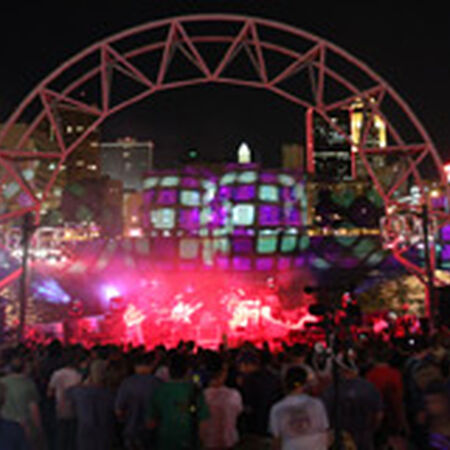 07/15/09 Simon Estes Riverfront Amphitheater, Des Moines, IA 