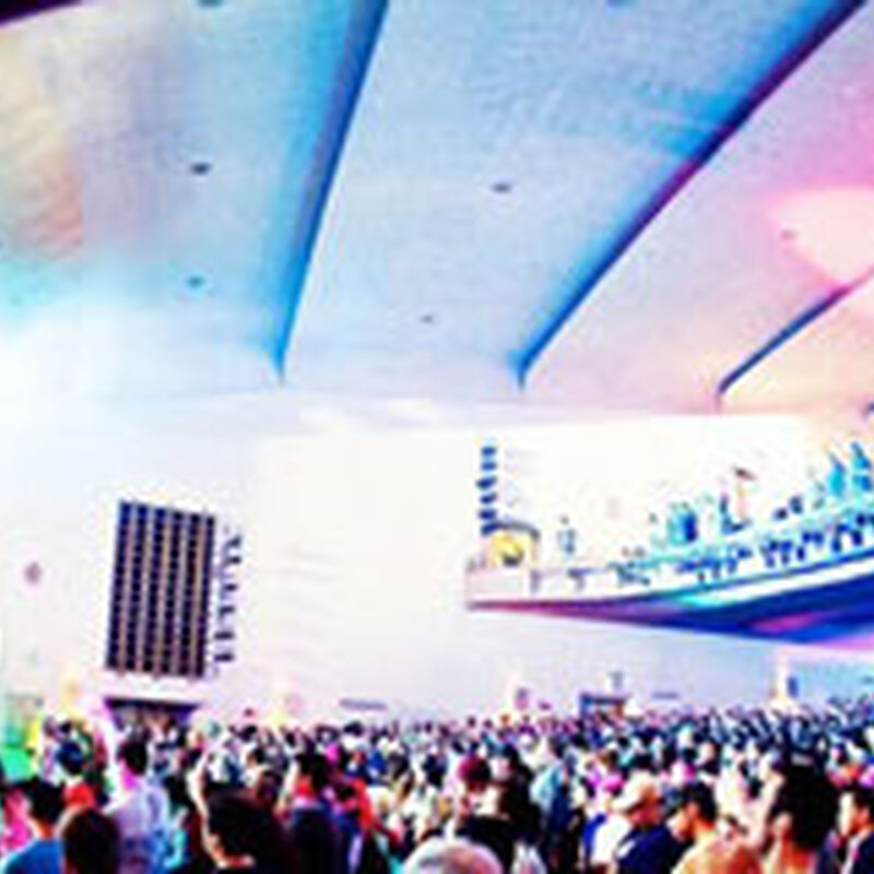 04/22/10 The Klein Memorial Auditorium, Bridgeport, CT 