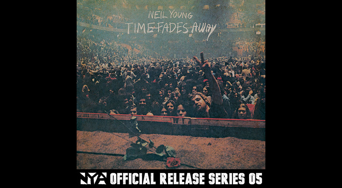 Neil Young Time Fades Away 12インチレコード Amazon.com: Time Fades Away: CDs & Vinyl