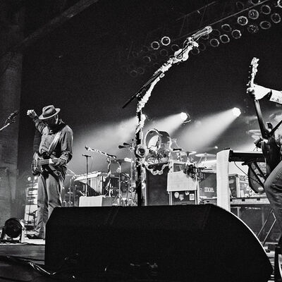 04/01/17 The Paramount, Huntington, NY 
