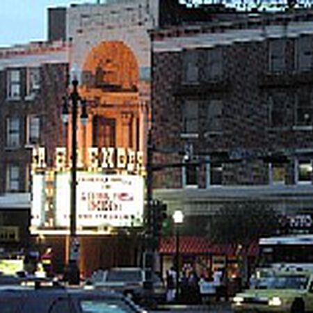 04/28/02 Saenger Theatre, New Orleans, LA 