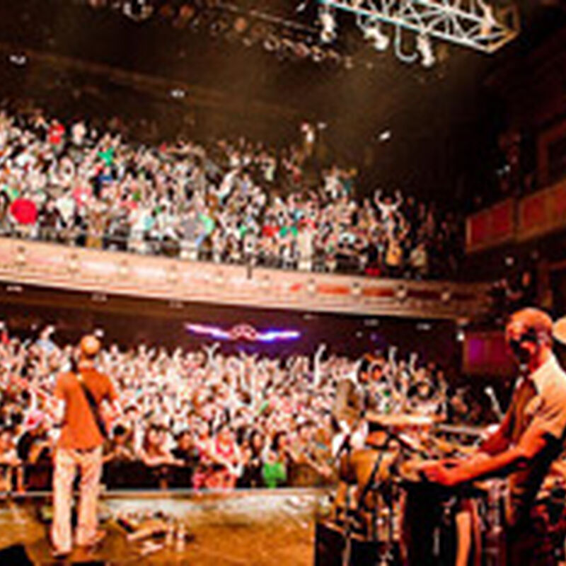 11/27/09 Vic Theater, Chicago, IL 