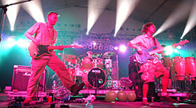 08/07/04 Skyline Stage - Navy Pier, Chicago, IL 