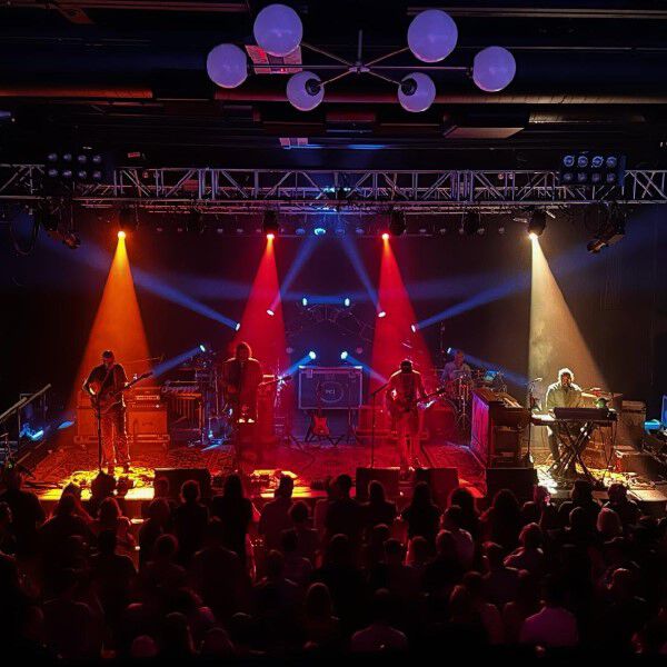 Knitting factory concerts outlet