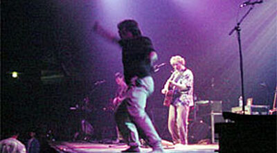 04/13/02 UIC Pavillion, Chicago, IL 