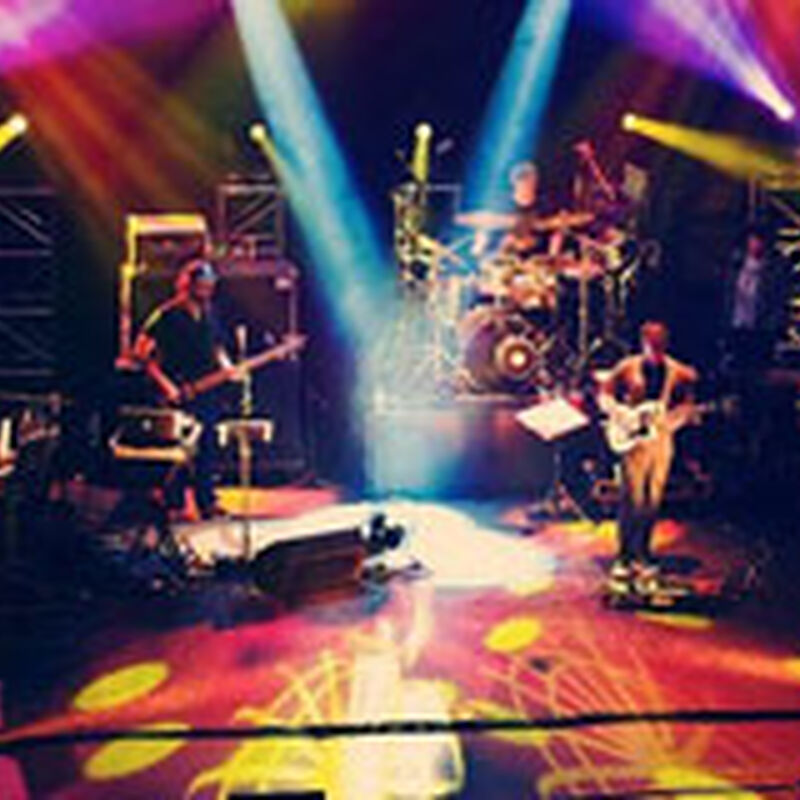 04/22/10 The Klein Memorial Auditorium, Bridgeport, CT 